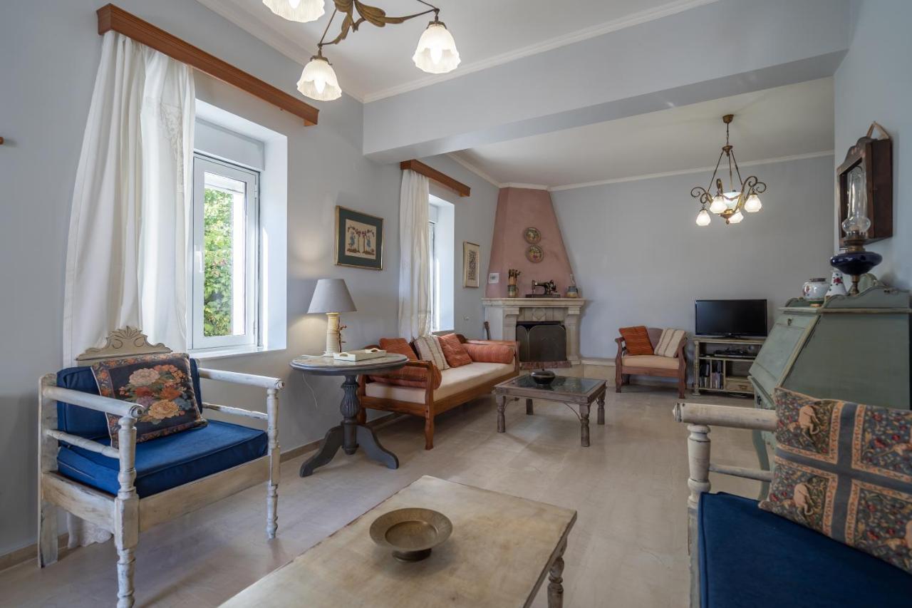 Dryades Villa Arménoi Exteriör bild