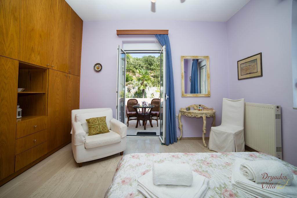Dryades Villa Arménoi Rum bild